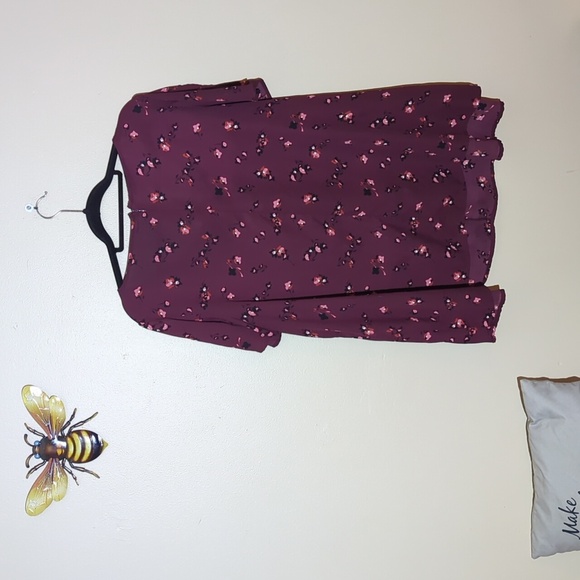 Attention Blouse, Maroon With Flowers, Size 3X - Picture 4 of 8